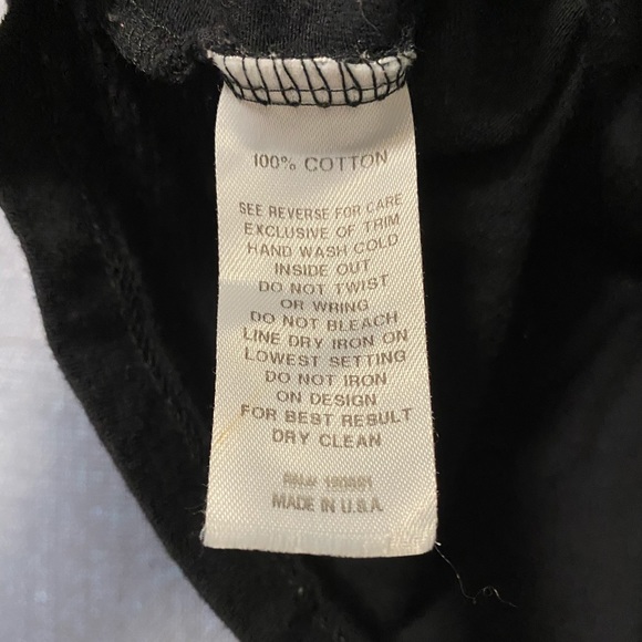 Pink Rose Juniors Black T-Shirt - Picture 4 of 4